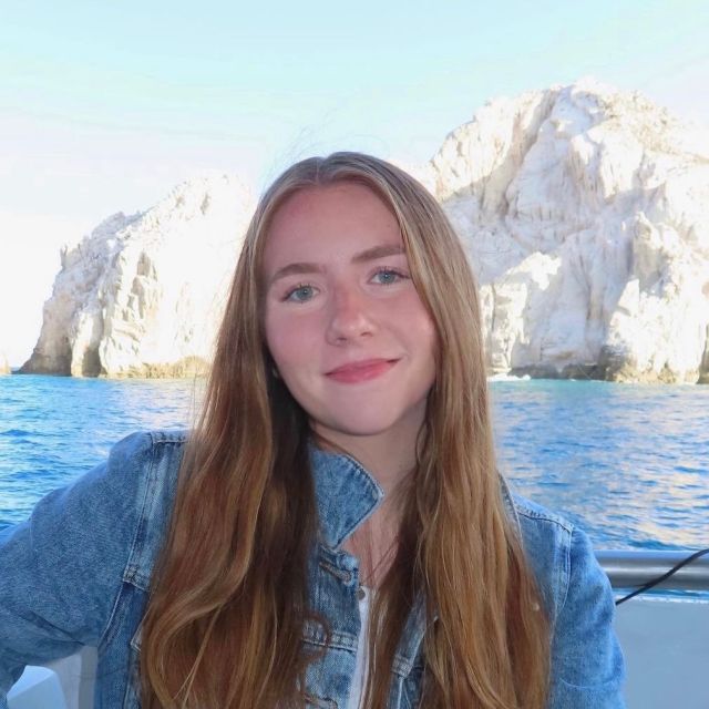 Annie Rogers Headshot